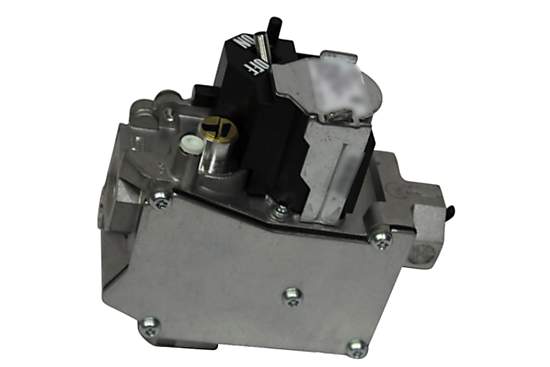 Carrier EF32CW210 24v Gas Valve, Natural Gas, 1/2" Connection
