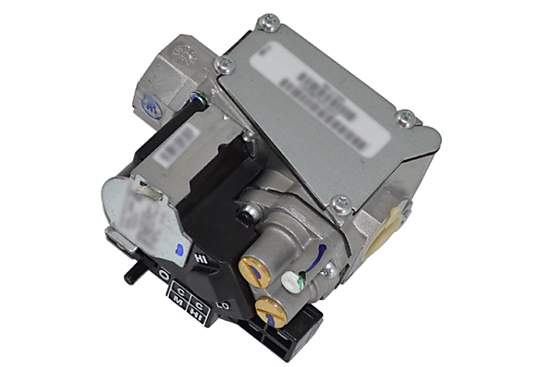 Carrier EF33CW201 24V Gas Valve, WC 3/4"x1/2", Two-Stage Vlv