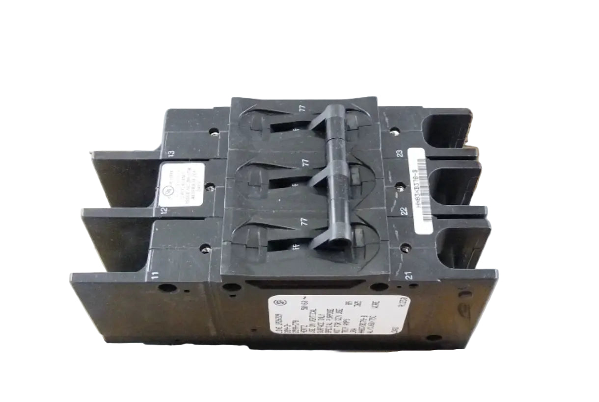 Carrier HH83XB378, Circuit Breaker