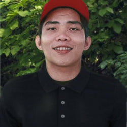 Elias Eco headshot