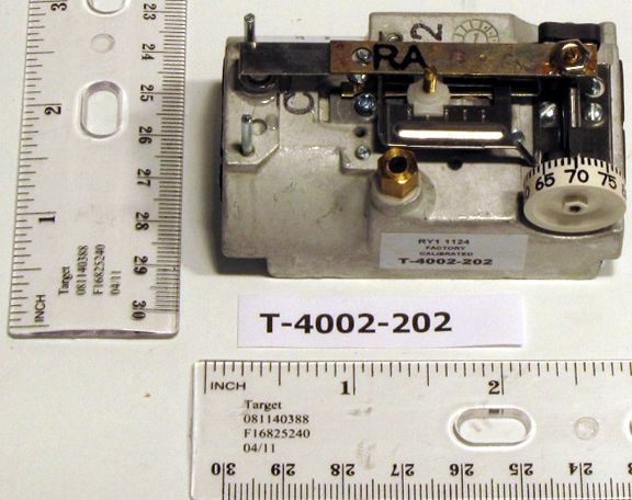 Johnson Controls T-4002-202 Pneumatic Thermostat, Remote Accessible, Horizontal