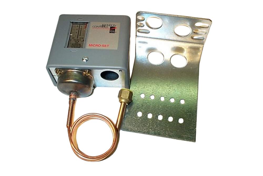 Johnson Controls P70AB-12 12"/80# Open-Low Pressure Control, 5-35 PSI Differential SPST
