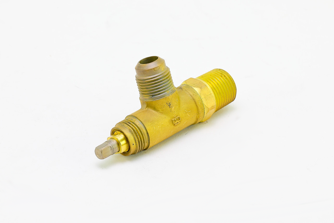 Mueller Industries A13220, 1/2" Angle Valve