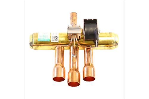 York S1-025-33307-001 Reversing Valve with Coil